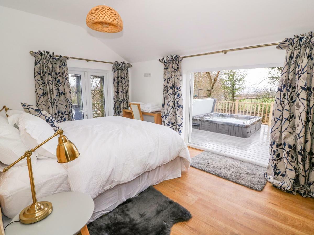 Crooked Hill Cottage Ammanford Buitenkant foto